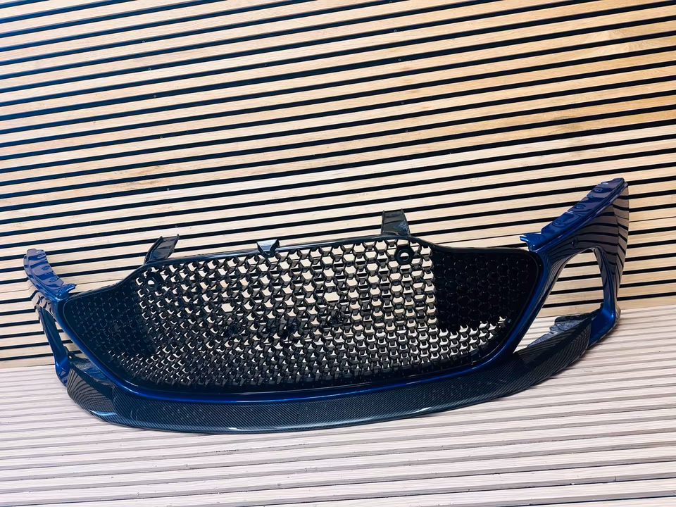 Aston Martin DBS Superleggera Front Bumper Grille KY7317D957A - Image 11