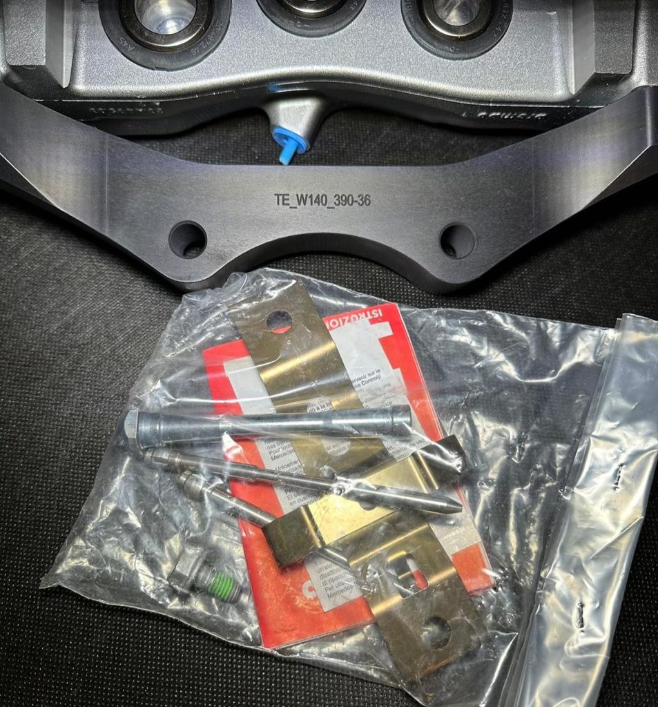 AMG/Brembo Performance Brake Kit - Image 11