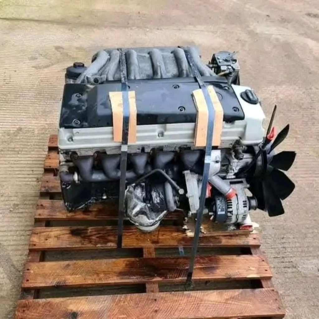 Mercedes-Benz OM606 3.0L Engine - Image 2