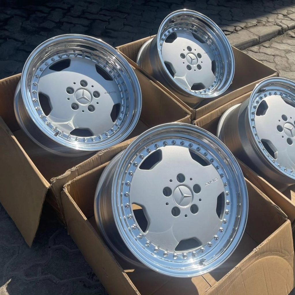 AMG 4-Piece Staggered Wheels by OZ - Image 6