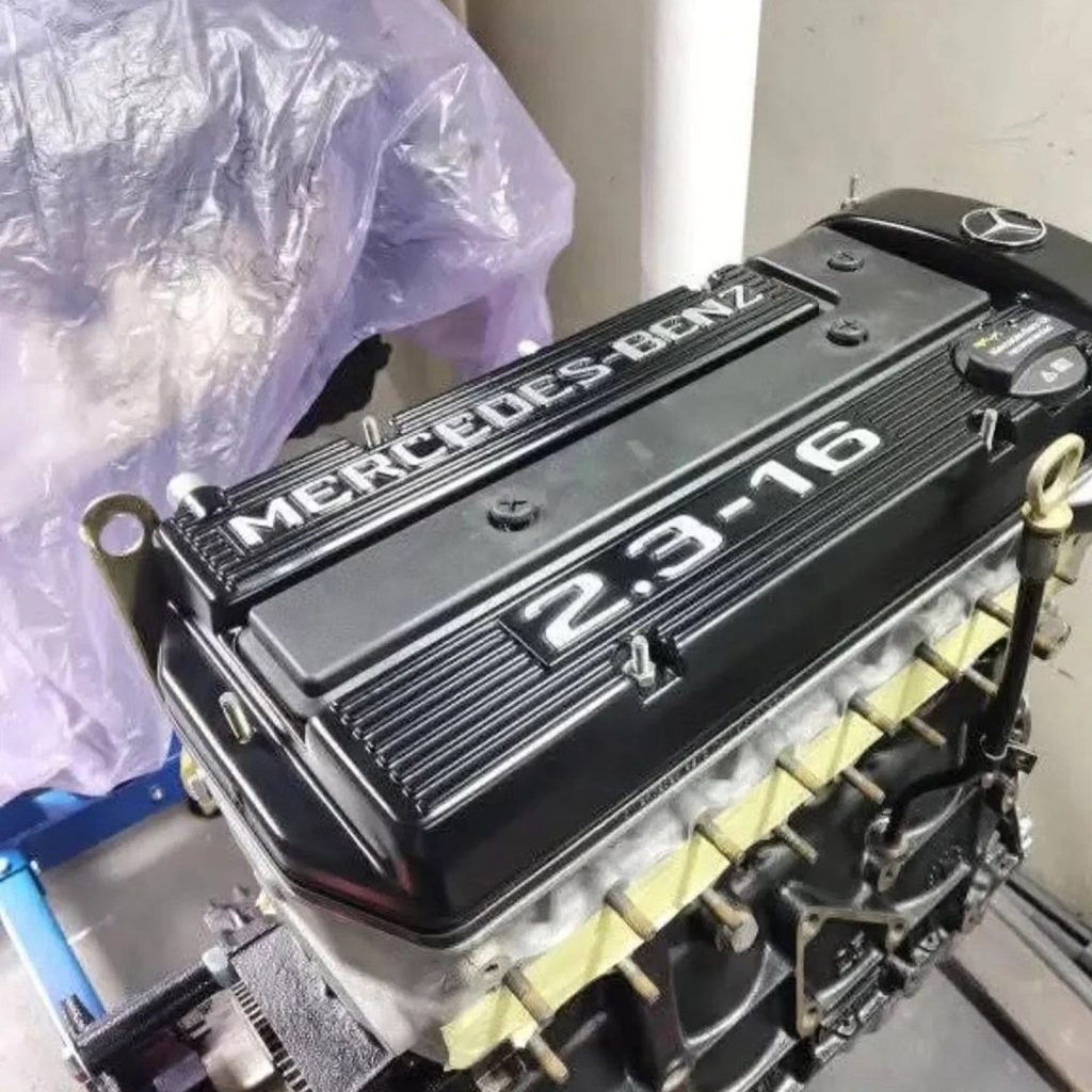 Mercedes-Benz M102 2.3 16 Cosworth Engine - Image 4