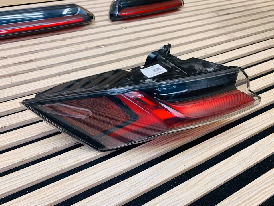 Lamborghini Urus Tail Light Tail Light USA 4ML945069A 4ML945071A - Image 11
