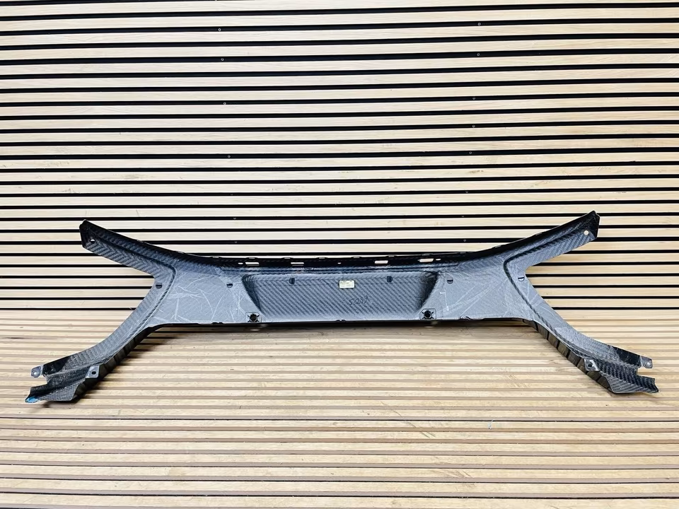 McLaren 650s rear bumper carbon 11A7741CP.02 - Image 4