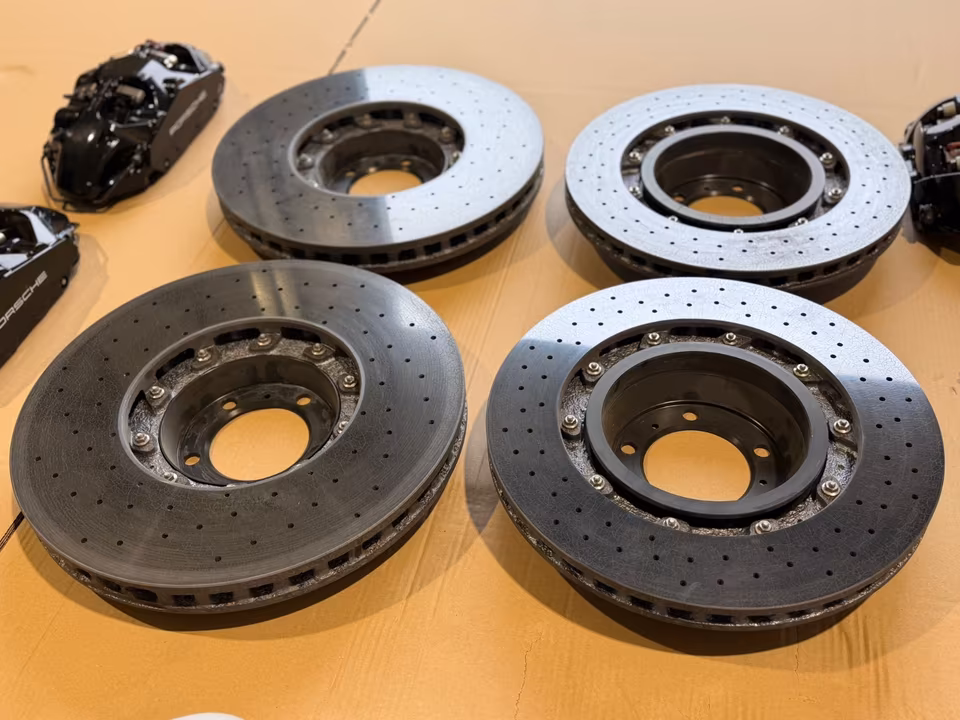 PORSCHE 911 TURBO S 992 CERAMIC BRAKE BRAKE CALIPERS BLACK - Image 10