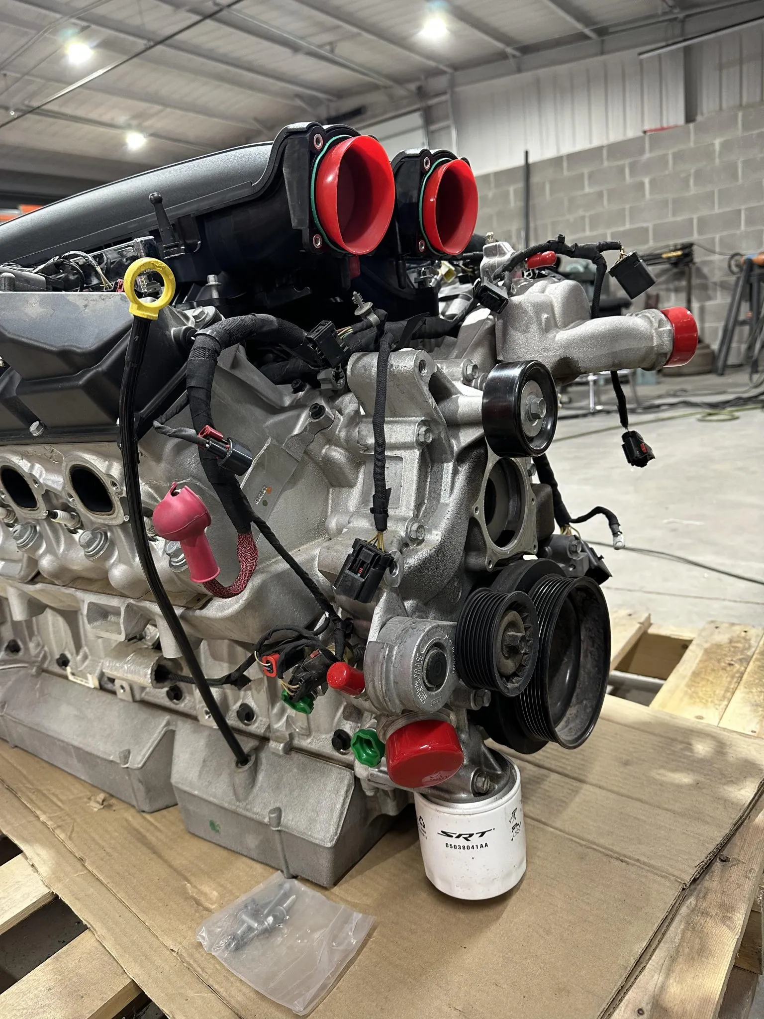 SRT Viper 8.4L V10 Engine - Image 13