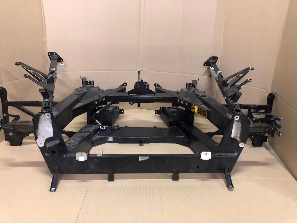 Lamborghini Aventador FRONT Frame - Image 6