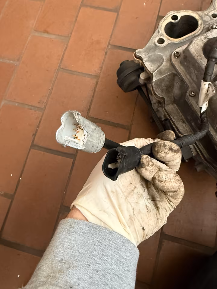 E63 AMG M156 Intake Manifold - Image 3