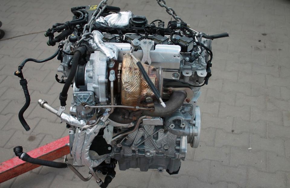 Mercedes-AMG S45 Engine - Image 4