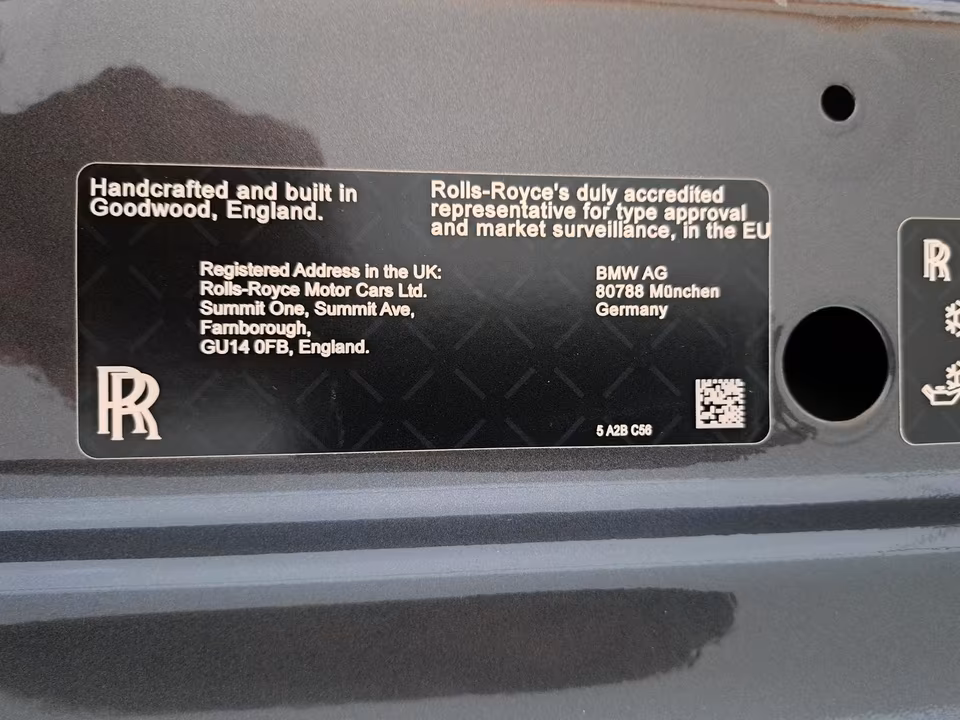 ORIGINAL ROLLS ROYCE CULLINAN Hood Bonnet Hood NEW - Image 3