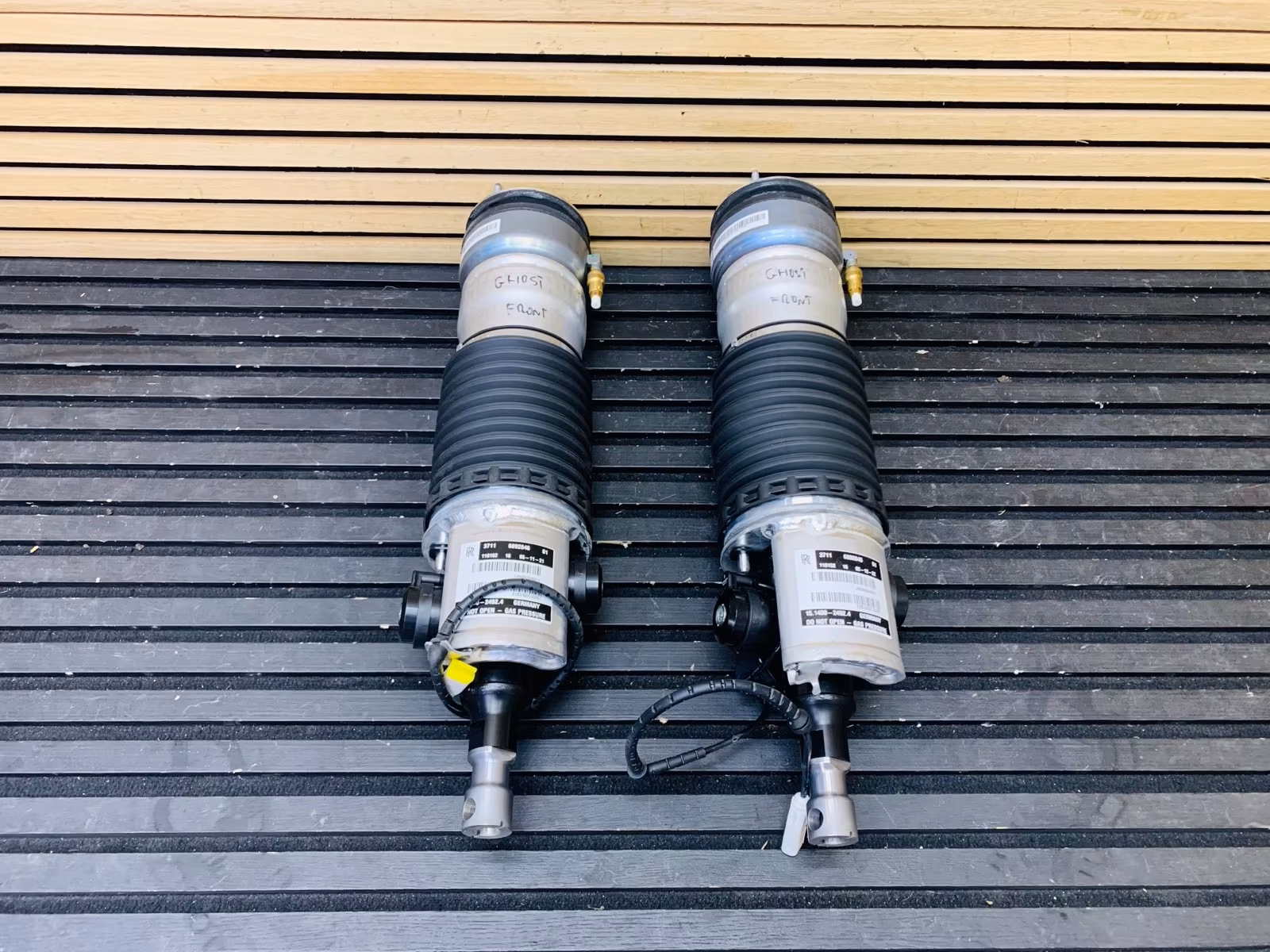 Rolls Royce Ghost Front Shock Absorber 6892846 - Image 4