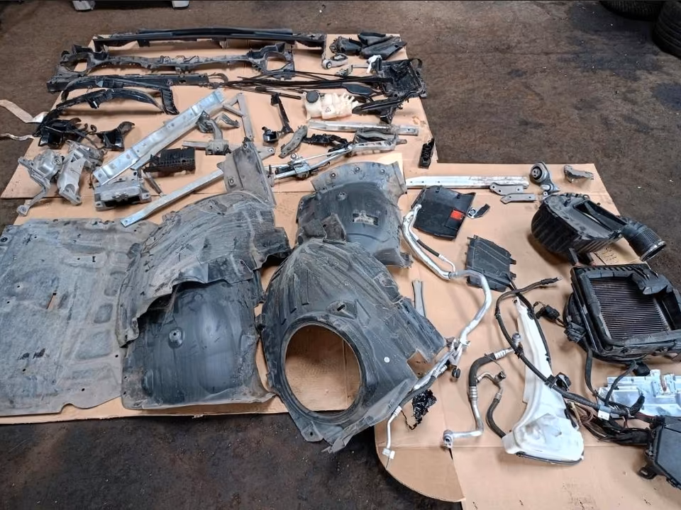 MERCEDES GLA 45 AMG II H247 AMG complete front package - Image 2