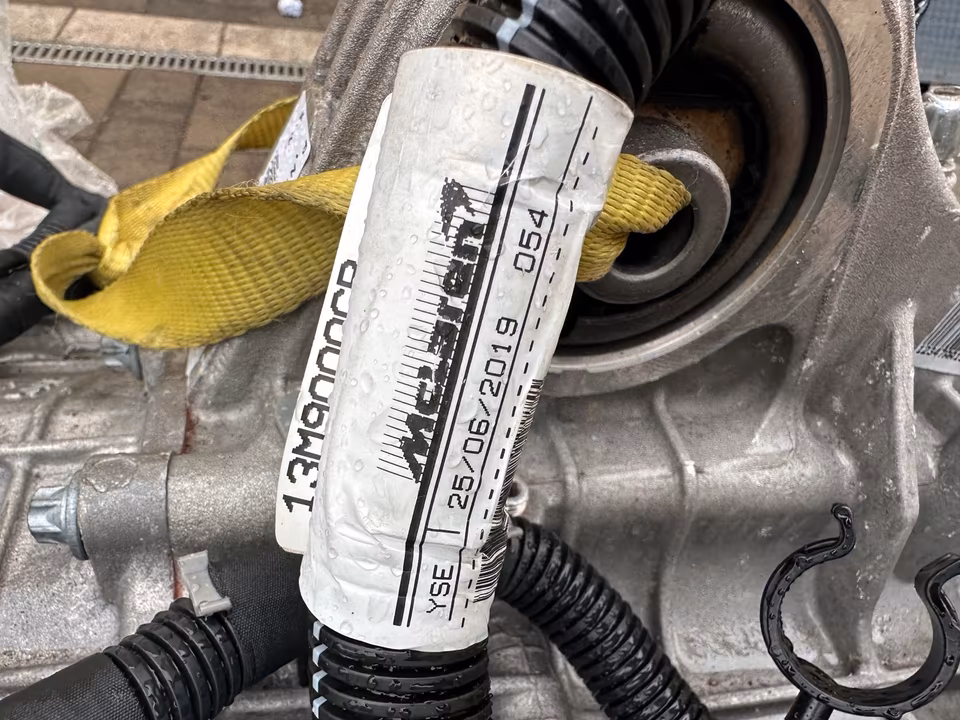 McLaren 600 LT Transmission Automatic 13GA015RP - Image 12