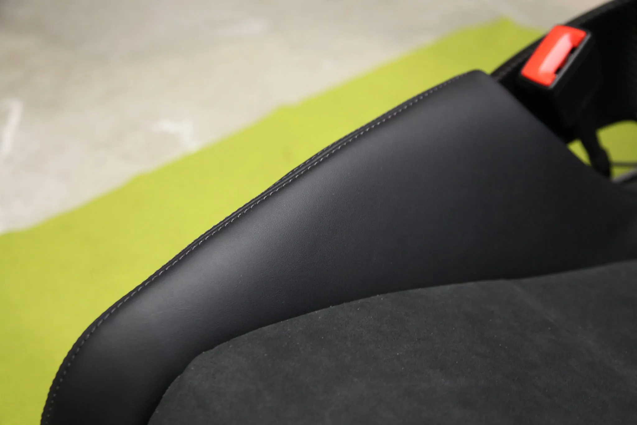 Porsche 992 Bucket Seats - Image 16