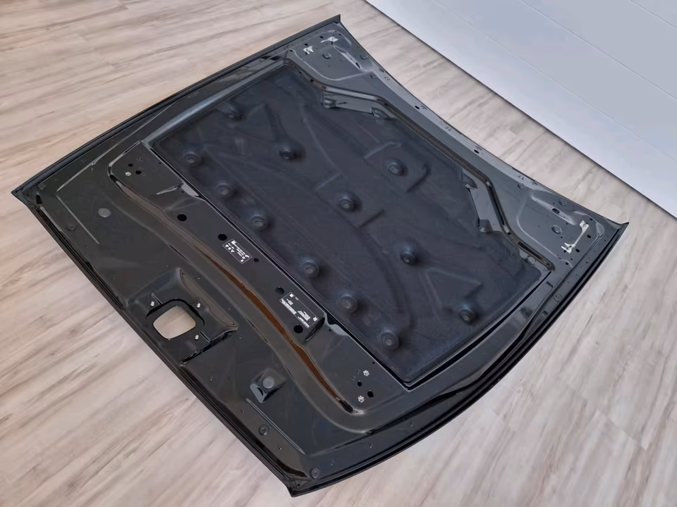 ORIGINAL Rolls Royce Spectre Bonnet Hood Black - Image 4