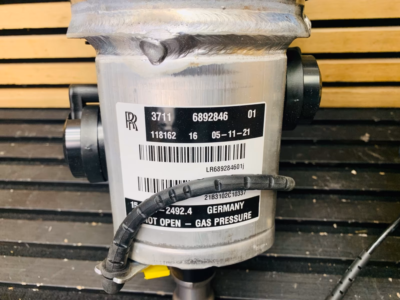 Rolls Royce Ghost Front Shock Absorber 6892846 - Image 6