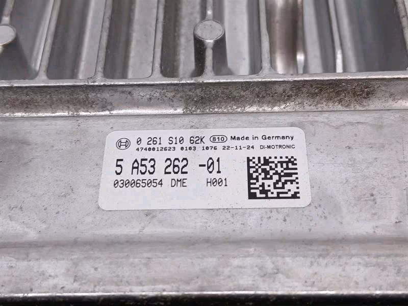 BMW M3 G80 Engine Control Unit+Key - Image 3