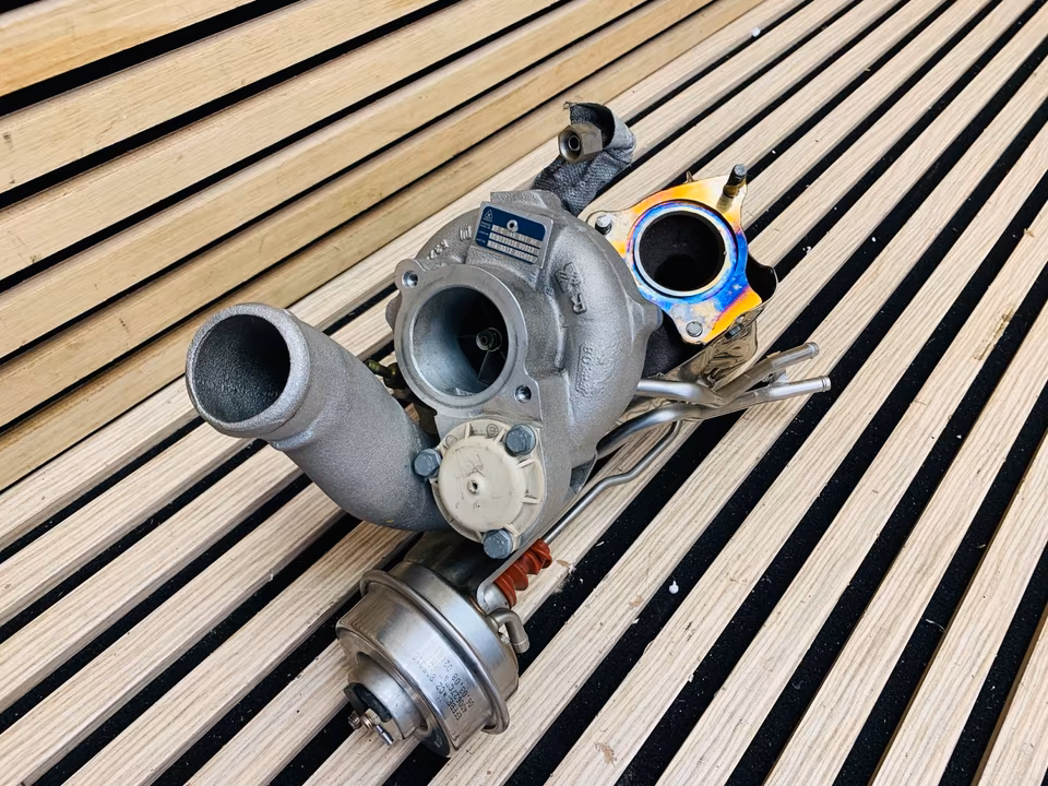 Bentley GT GTC Turbocharger Right 07C145061H - Image 4