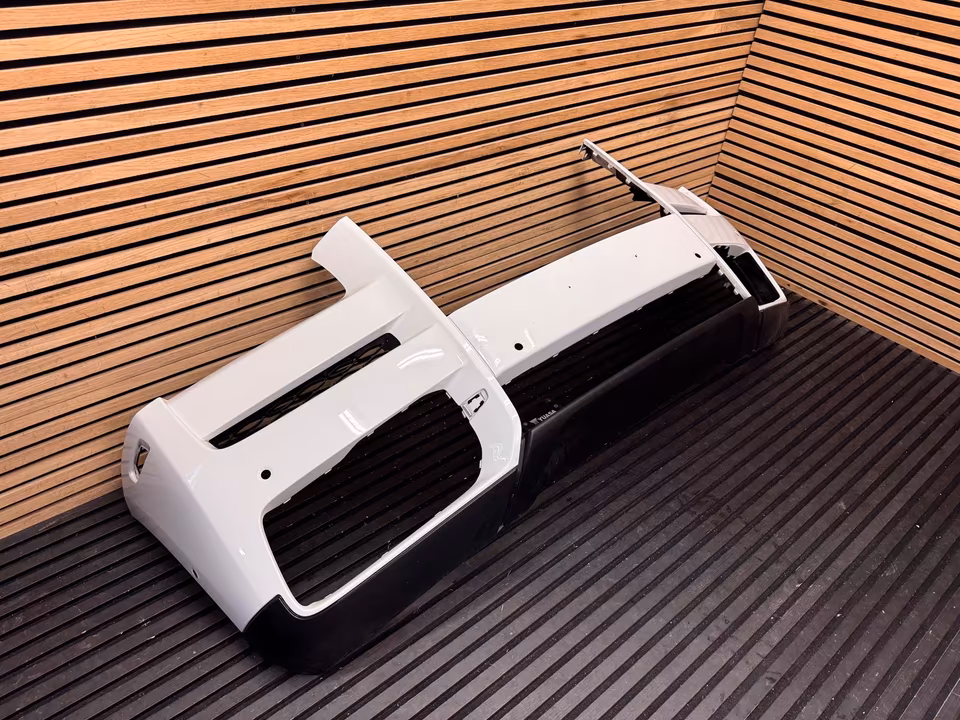 Rolls Royce Cullinan front bumper