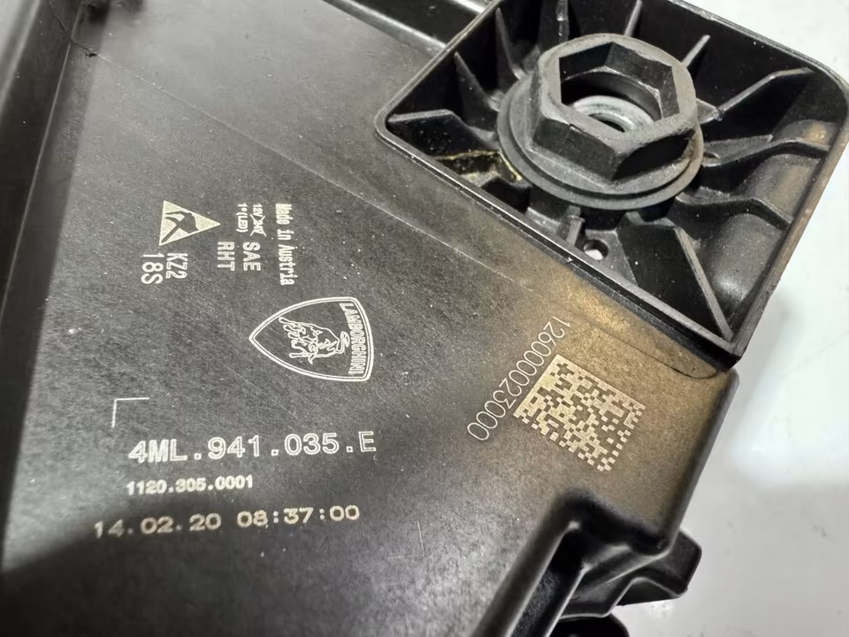 HEADLIGHTS LAMBORGHINI URUS FULL LED USA LEFT RIGHT - Image 2