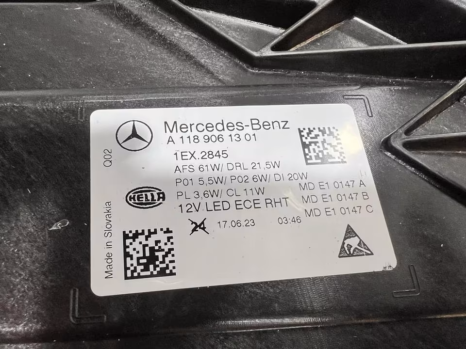 MERCEDES CLA LIFT W118 MULTIBEAM A1189061301RECHTS LEFT COMPLETE - Image 2