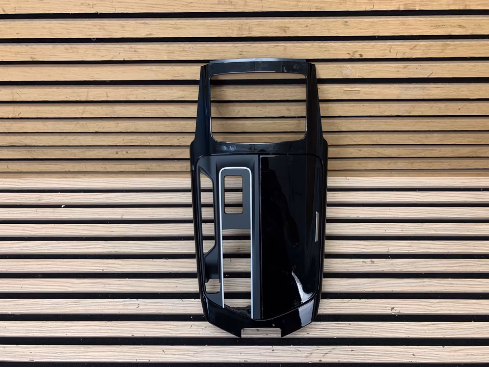 Maserati Levante Console Panel 670043373 - Image 5