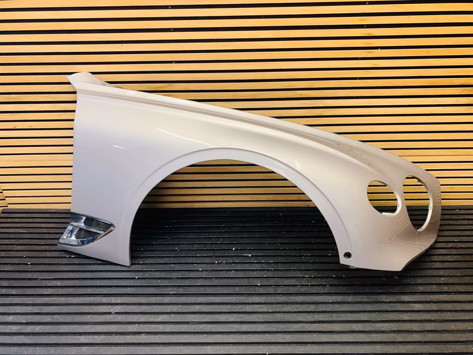 Bentley GT GTC Fender Right 3SD821102R
