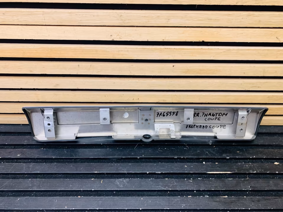 Rolls Royce Phantom Drophead Coupe Panel Chrome Rear 7165558 - Image 3