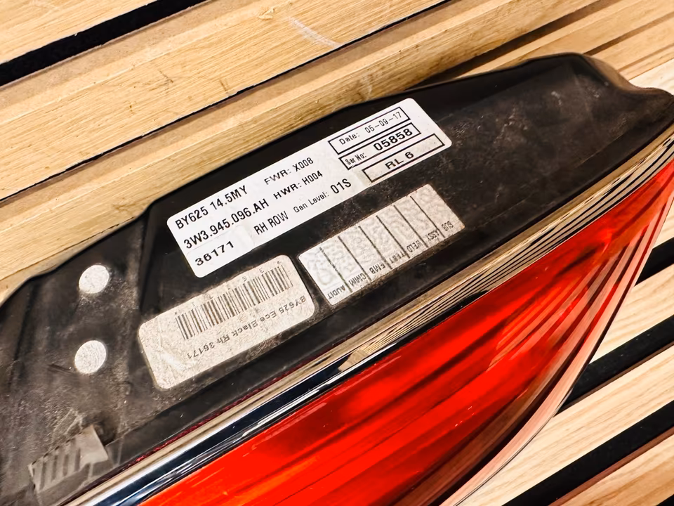 Bentley GT GTC Rear Light Rear Light 3W3945095AB 3W3945096AH - Image 14