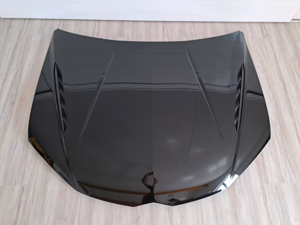 ORIGINAL Lamborghini Urus S PERFORMANTE CARBON BONNET