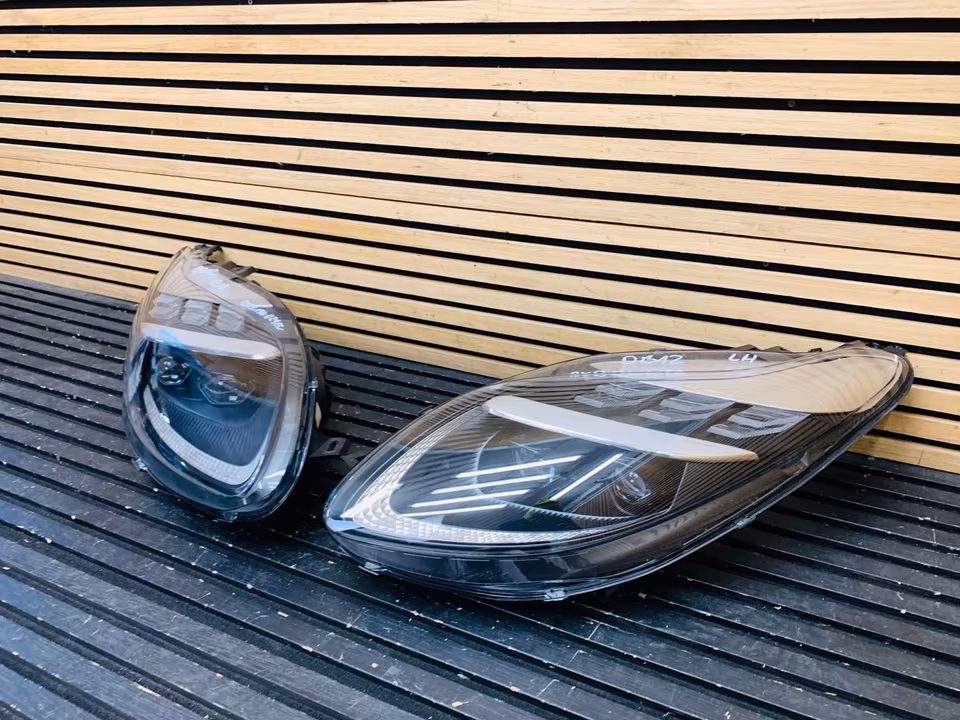 Aston Martin DB12 Headlights Left Right RY5313W029EC 030ED - Image 11