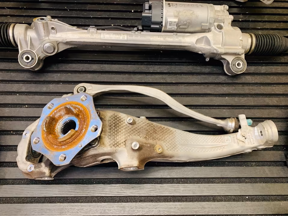 Bentley GT GTC Engine Mount Steering Knuckle Control Arm 971407246L - Image 13