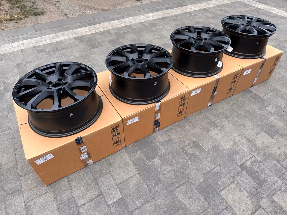 Maserati Levante Alloy Wheels Set 19 Inch 940000787 NEW - Image 11