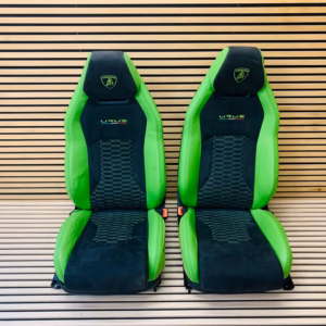 Lamborghini Urus Front Seats