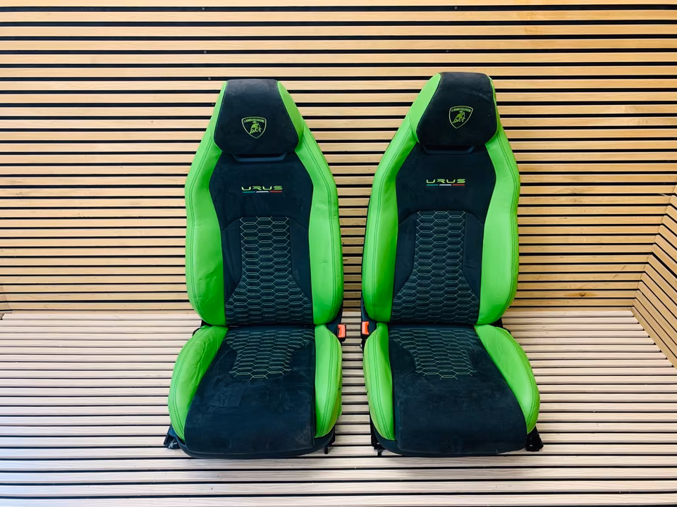 Lamborghini Urus Front Seats