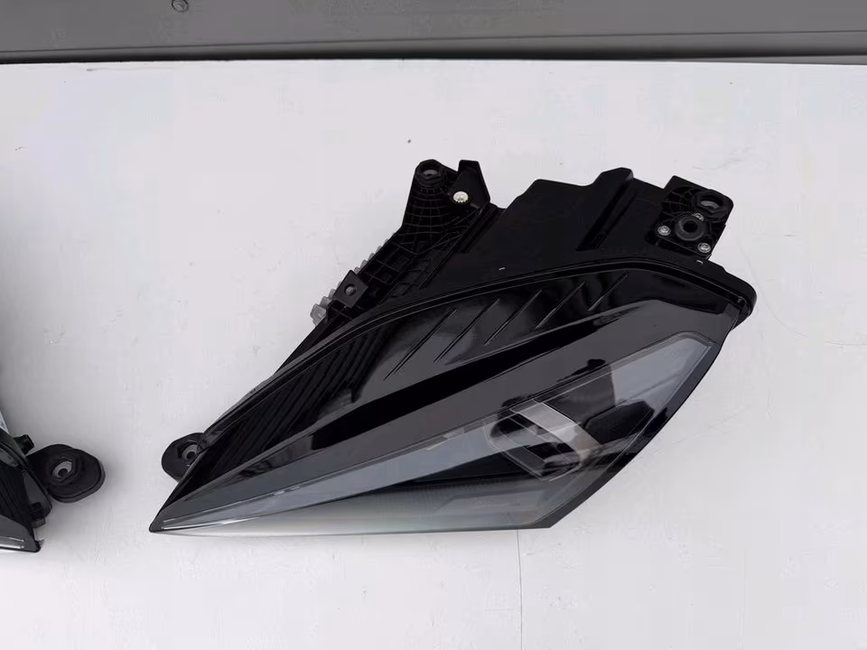 LAMBORGHINI REVUELTO HEADLIGHTS SET NEW - Image 6