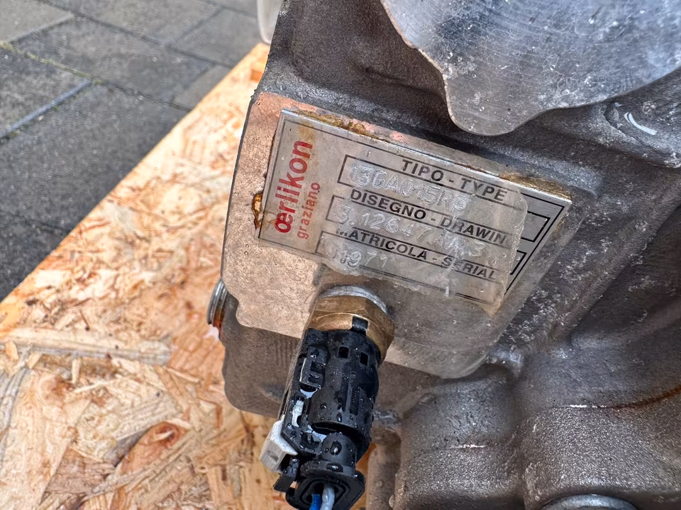 McLaren 600 LT Transmission Automatic 13GA015RP - Image 8