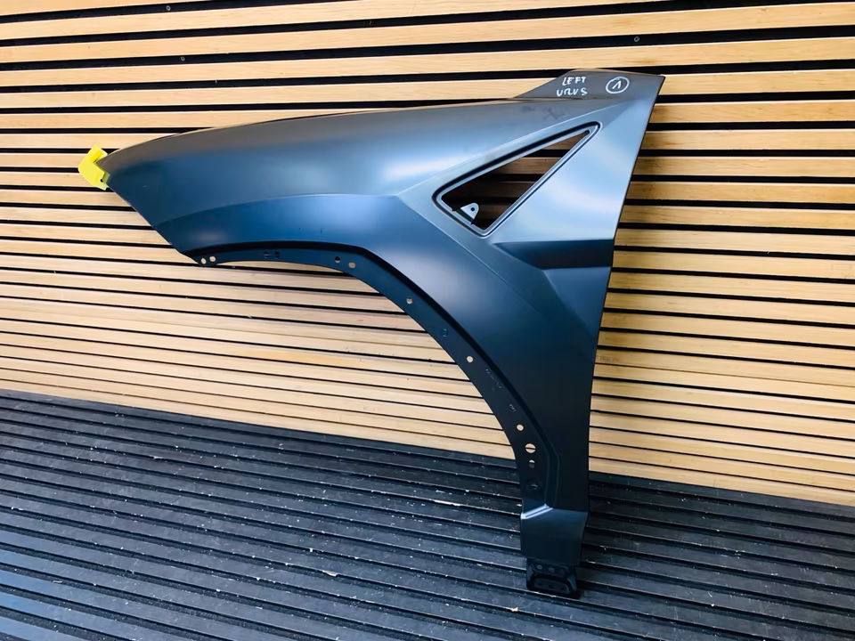 Lamborghini Urus Front Left Fender 4ML821105A