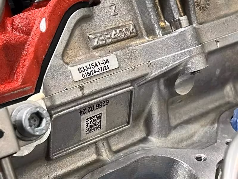 FERRARI PUROSANGUE V12 engine 725 hp - Image 2