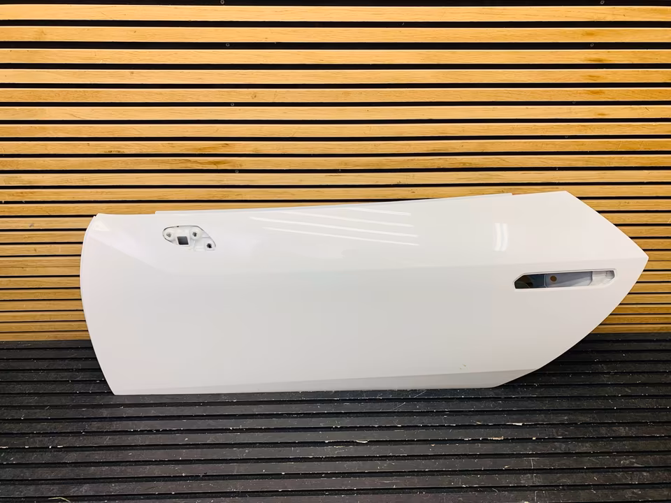 Lamborghini Huracan Door Right 4T0831435B Bianco Icarus