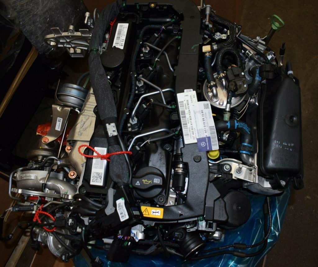 Mercedes Diesel Complete Engine - Image 14