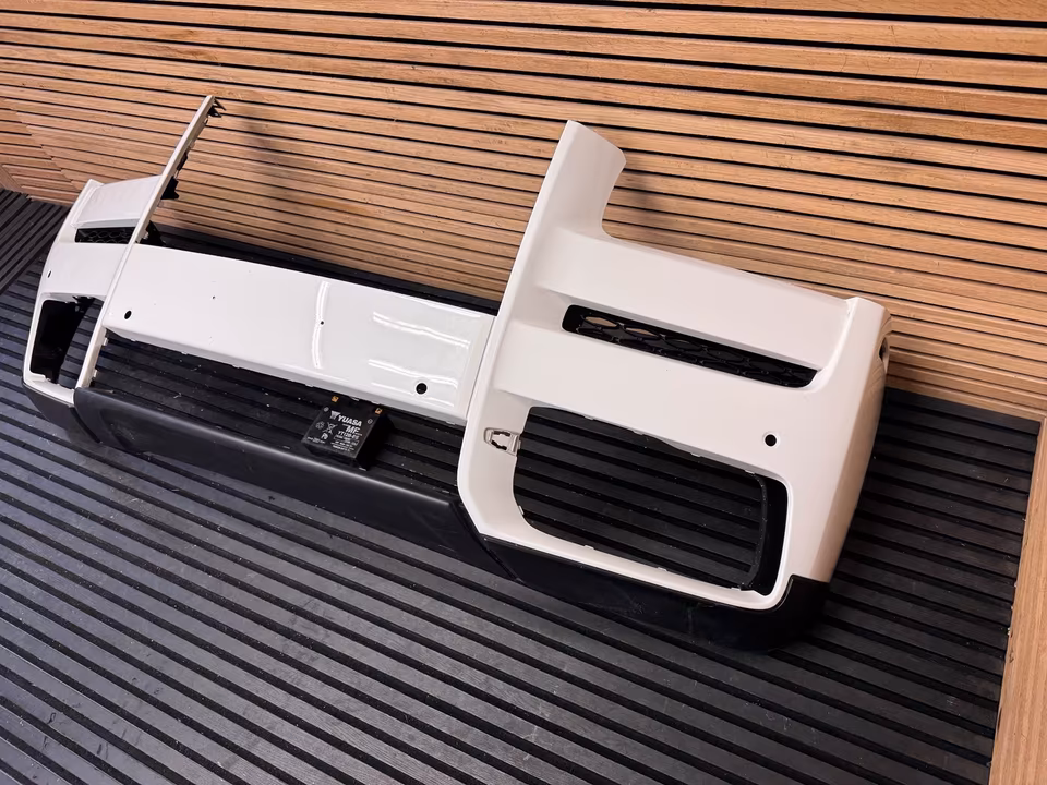 Rolls Royce Cullinan front bumper - Image 9