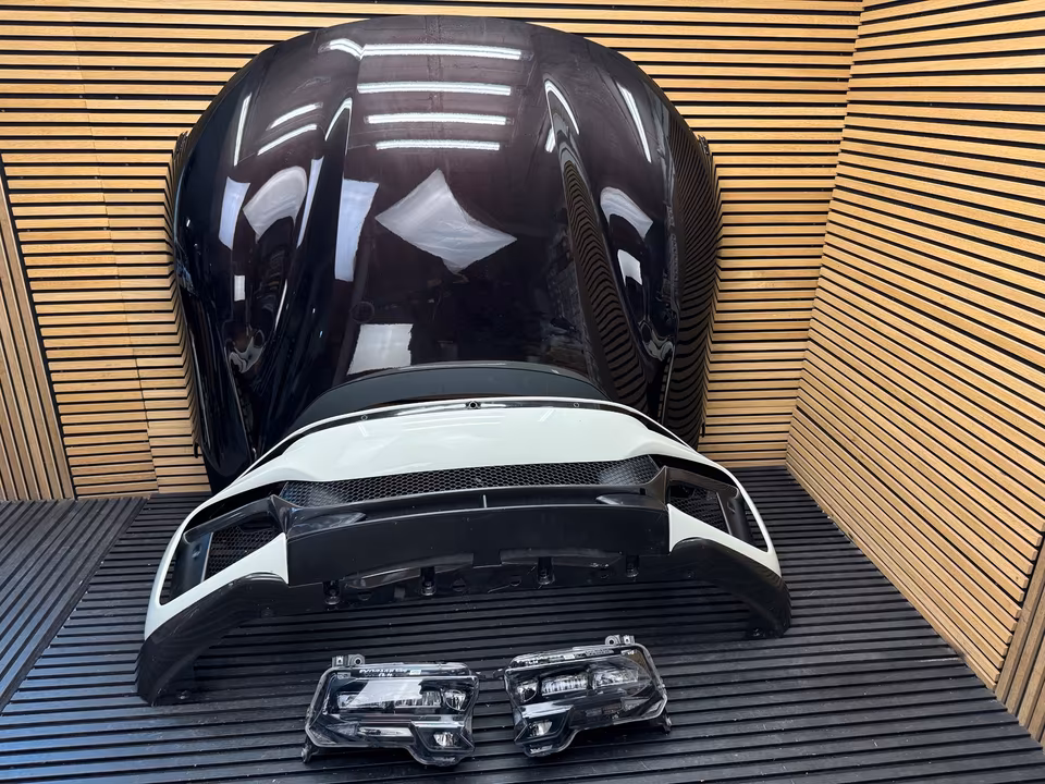 Ferrari Purosangue bonnet bumper headlight