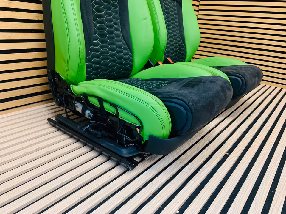 Lamborghini Urus Front Seats - Image 8