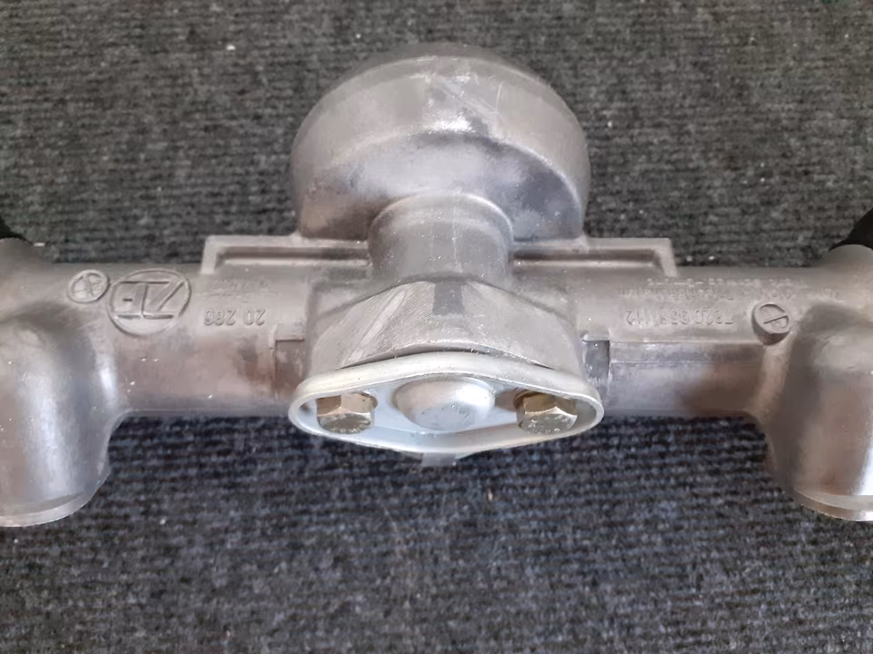 Porsche 911 Carrera 3.2 overhauled ZF steering gear - Image 6