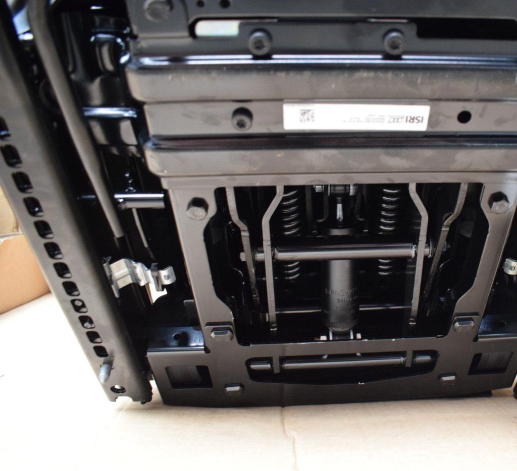 Mercedes Sprinter W907 ISRI Suspension Seats - Image 3