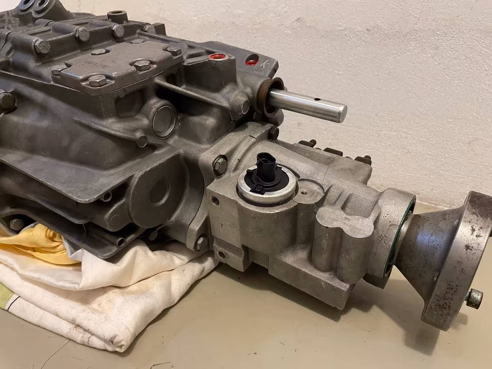 Lotus Omega Carlton C36GET - ZF S6-40 gearbox - Image 3