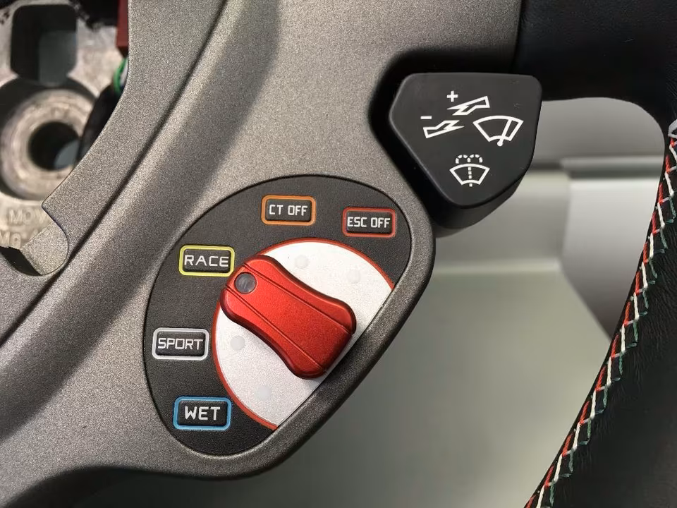 Ferrari 458 Italia / Spider Steering Wheel Edition Tricolore - Image 6