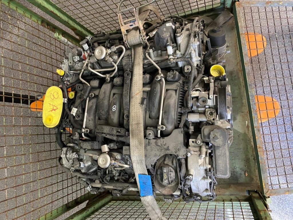 Mercedes-AMG 55 Engine - Image 6