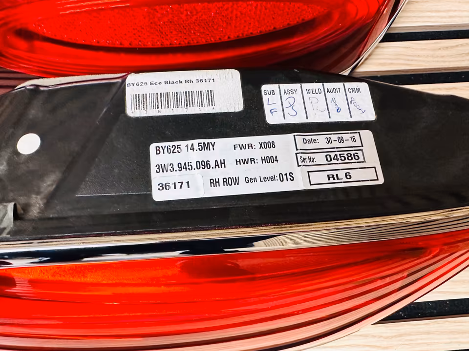 Bentley GT GTC Rear Light Rear Light 3W3945095AB 3W3945096AH - Image 16