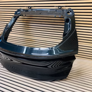 Ferrari Purosangue Tailgate